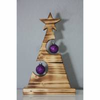 Tannenbaum aus Holz, Weihnachtsdeko mit Christbaumkugeln Bild 1