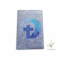 Fillzhülle für das Gotteslob Gotteslobhülle Kreuz mit Herzen blau 2023 personalisierbar Bild 1