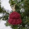 Anhänger Geschenkanhänger Christbaumanhänger Deko Herbst Weihnachten Advent Mütze 5teilig rot braun gestrickt und gehäkelt Bild 3