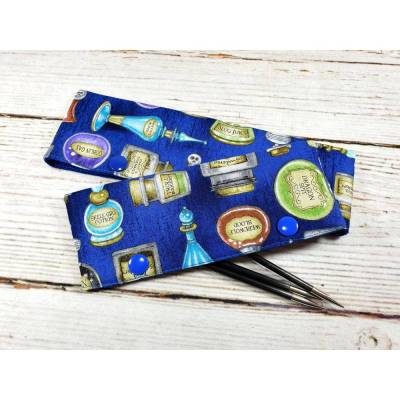 Nadelspiel-Schutzhülle mit Zaubertrank-Fläschchen - blau - Nadelgarage für Nadelspiele