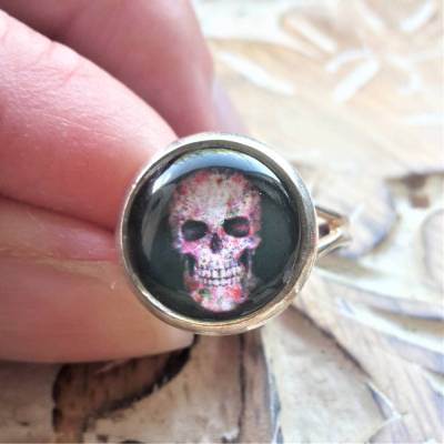 Totenkopf rosa Dia de los muertos Ohrring u Ringe Cabochonschmuck verschiedene Fassungen 