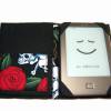aufklappbare eReader eBook Reader Tablet Hülle Skulls N' Roses schwarz rot bis max 8 Zoll, Maßanfertigung Bild 2