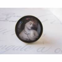 Cabochon Ring mit Porträt Frau im Vintage Stil "Marquise" elegant schwarz lila Geschenkidee Geburtstagsgeschenk Weihnachtsgeschenk Jubiläum Bild 1