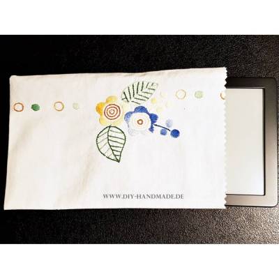 Staubschutzhülle für Tolino shine 3 – handgemachte Vintage E-Bookreader Hülle, weiß, 19x12 cm, Unikat