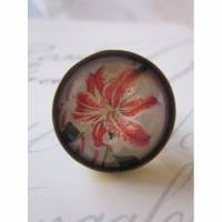 Cabochon Ring Blumen Motiv Lilie "Lis" romantisch Geschenkidee Vintage Stil Bild 1