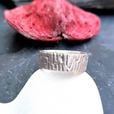 Massiver Bandring aus 999 Silber mit schöner Textur