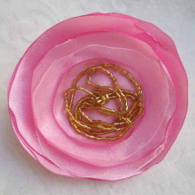 Satin Organza Brosche Stoffblume Rosa Hochzeit