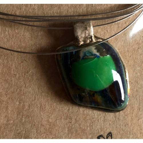 Kette  / Juwelierdraht mit grünem Glasanhänger in Feinsilbereinfassung - handmade, Unikat (10)