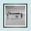 Frauen spazieren am Meer Strand 1941 -  KUNSTDRUCK, Poster, schwarz Weiß  Fotografie, Vintage Art,  Fineart Print, Kunstfotografie, Kunst, Druck Bild 2