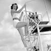 Leinwandbild Pin Up Girl, schwarz weiß, 100 x 100 cm,  Fine Art,  Fotografie,  Modefotografie - Vintage Style,  Kunst -  Druck, Wandbild, Großformat Bild 3