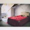 Schlafzimmer mit rotem Bett lost Place Leinwand Druck Fotografie 45 x 30cm Wanddeko Wandbild Bild 4
