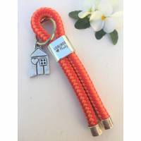 Schlüsselanhänger aus Segelseil, Zwischenstück "Lieblingsplatz", rot/orange, versilbertes Haus als Anhänger am Schlüsselring Bild 1