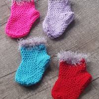 Adventskalender Söckchen * gehäkelt * 24 Socken * verschiedene Farben - bunt * Weihnachtskalender Bild 4