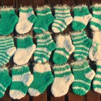 Adventskalender Söckchen * gehäkelt * 24 Socken * grün weiß * Weihnachtskalender * Fußball * Bild 1