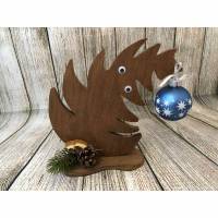 Weihnachtsdeko Christbaum mit Kulleraugen "Krummer Hund" Größe M aus Holz #3 Bild 1
