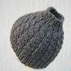 Pferdeschwanzmütze Mütze mit Öffnung für Pferdeschwanz gestrickt mit Zopfmuster in Grau kleine Größe ➜     ➜ Bild 4