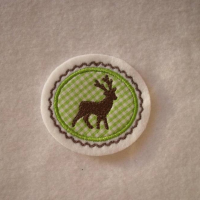 Applikation / Aufnäher oval mit gesticktem Hirsch