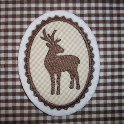 Applikation / Aufnäher oval mit gesticktem Hirsch