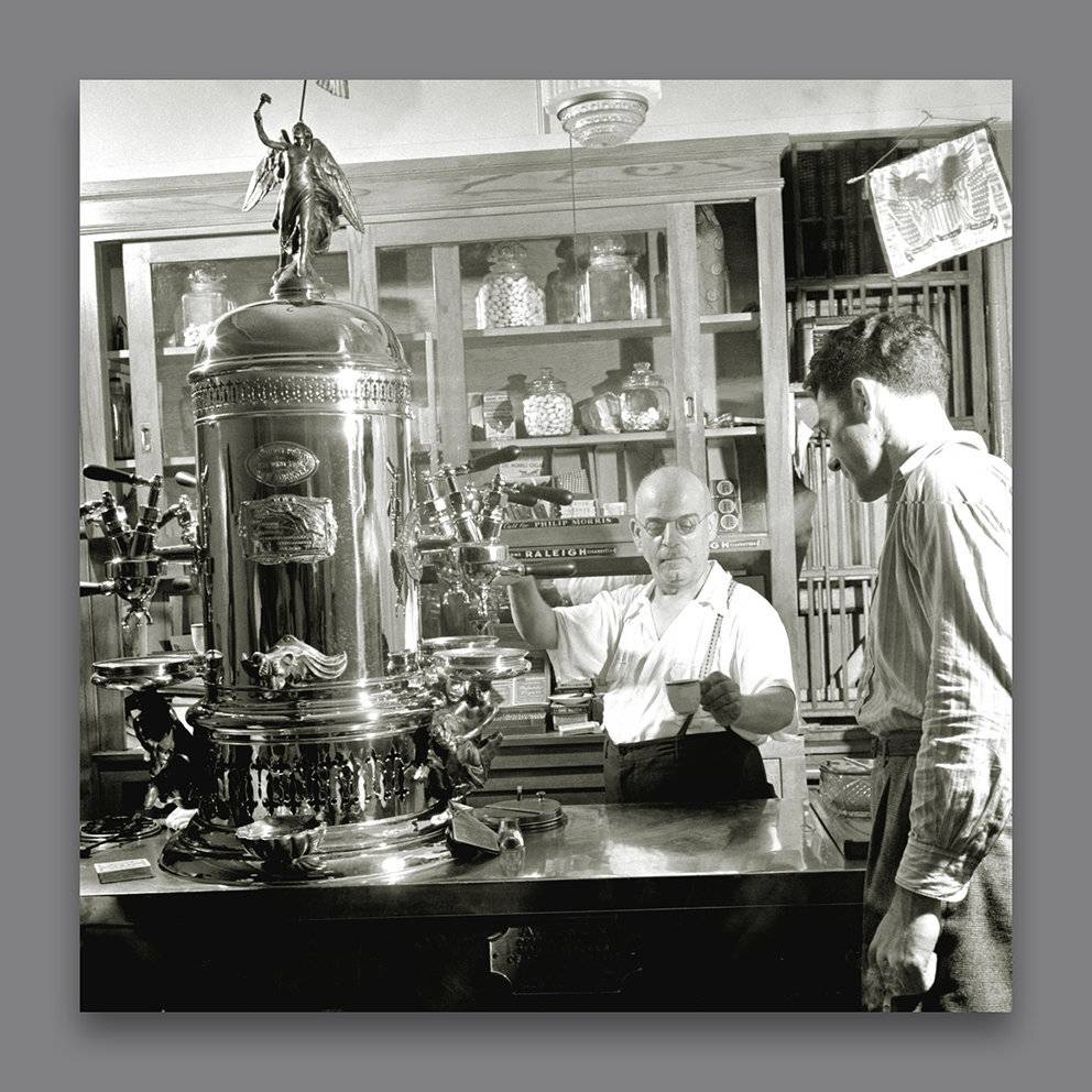 Leinwandbild Espresso Bar in New York I. ab 70x70 cm Großformat Schwarz-Weiss Fotografie - Kunstdruck  - Kunst - Druck - Bild 1