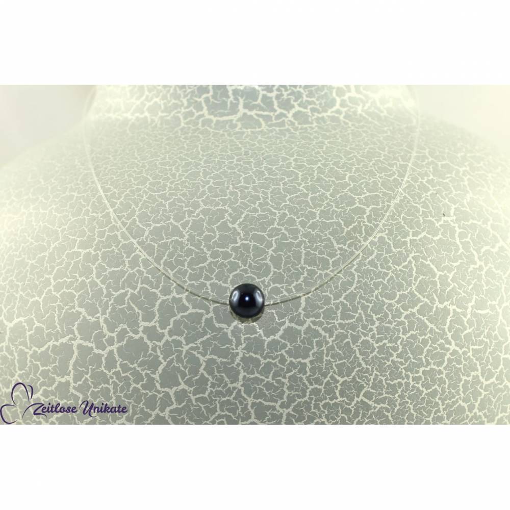 schwebende Perle dunkelblau elegante Kette mit einzelne Perle auf transparentem Band -10 mm Swarovski Crystal Pearls Bild 1