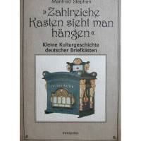 Zahlreiche Kasten sieht man hängen, kleine Kulturgeschichte deutscher Briefkästen Bild 1