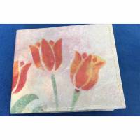 Brieftasche mit Tulpenmotiv  aus dem angesagten Material Tyvek - handkoloriert Bild 1