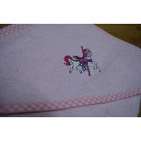 Kapuzenbadetuch - rosa - dunkelbraunes Pferd Bild 1