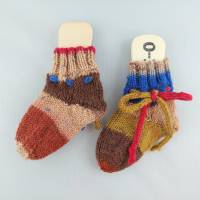Babysocken handgestrickt, Socken ca. 8,5 cm mit Bindeband Bild 4