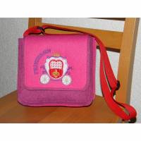 Kindertasche für Mädchen, Umhängetasche, Kindergartentasche, rosa, bestickt, Prinzessinnenkutsche, hangemacht von Dieda Bild 1