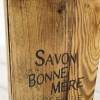 Rustikale Seifenspender aus Altholz mit Vintage Aufdruck "Savon Bonne Mère Marseille" Obstkisten Design Französisch Holz Geschenk Muttertag Bild 8