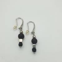 Perlen - Ohrringe, in schwarz-silber, mit Lavaperlen, 4cm lang Bild 1