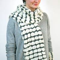 Winter-Schal Damen weiß grau, gestrickter Mohairschal mit Bubble-Muster, Weihnachtsgeschenk Frau, Kuschelschal Bild 6
