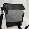 Kleine Handtasche Feder Umhängetasche grau schwarz Tasche mit Anhänger Kunstleder handmade Bild 7