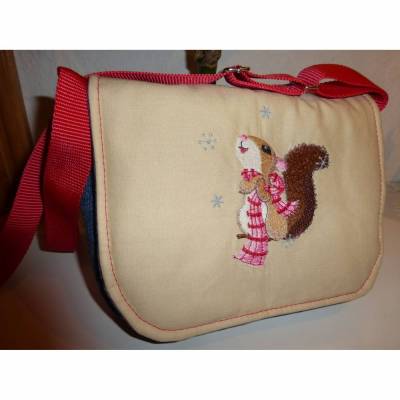 Kindergartentasche 'Eichhörnchen im Schnee', Jeanstasche für Kinder, Jeans-Upcycling, Unikat