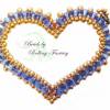Handgefertigter Kettenanhänger Herz "Mon Couer" aus Glasperlen und Swarovski-Kristallen in blau und gold Bild 3
