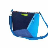handgefertigte Jeanstasche " Tabby " - eine farbenfrohe, einzigartige Handtasche die aus Upcycling entstanden is Bild 4