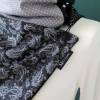 Wickelschal mit Knopf Damen Paisley schwarz grau Patchwork Fleece Knopfschal Kuschelschal warmer Schal Bild 5