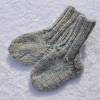 Socken Babysocken Erstlingssocken Stricksocken Babyschuhe Babyschühchen Baby grau bunt vegan handgestrickt gestrickt für 0 - 6 Monate Bild 5