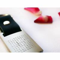 Schlüsselanhänger zum Valentinstag "Liebe" geheime Botschaft Wunschtext aus Leder Bild 1