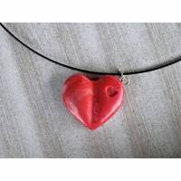 Halsreif  Herz in Rot modelliert aus Fimo Polymer Clay Bild 1
