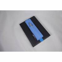 Stifthalter, Stifthalterung, hellblau, aus Wollfilz mit Gummiband zur Befestigung an Notizbuch, Kalender, DIN A5, handgemacht von Dieda Bild 1