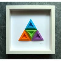 Tricone I // 3D-Wandbild aus Origami im Objektrahmen Bild 1