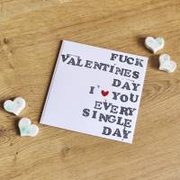 Grußkarte "Fuck Valentinesday" aus der Manufaktur Karla Bild 1