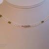 Perlenkette mit Peridotrechtecken, Geschenk für Frauen, Edelsteine, Home Office, Handarbeit aus Bayern Bild 3