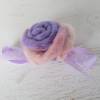 gefilzte Rose Filzblume Brosche zum Anstecken in lila rosa weiß Bild 2