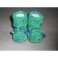 Baby-Strickschuhe neongrün-blau 9 cm Bild 1