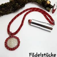 Rote Halskette gehäkelt - mit Anhänger "Blume des Lebens" Bild 1