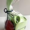 Oster-Mitbringsel: Handglasierter Eierbecher mit grünem Perlmutt Design Eierlöffel in grüner Geschenkbox Bild 5