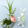 Osterdeko mit Osterhase, Tischdeko mit Blumen, Geschenk im Frühling Bild 8
