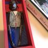 Keramik-Figur "Mann mit gestreiftem Anzug" in Geschenkbox mit Schuber - Geldgeschenk Bild 5